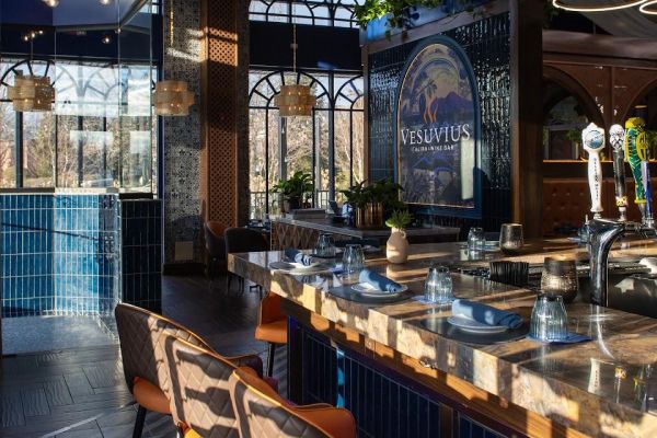 Vesuvius Italian & Wine Bar