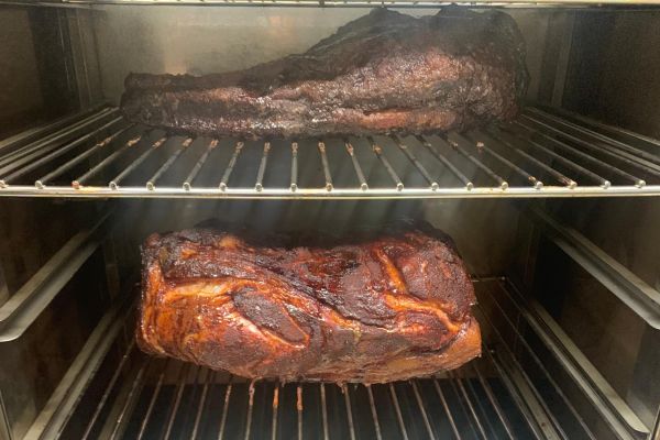 Rollin’ Smoke Meats N Sweets