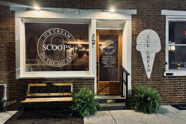 Scoops on the Square